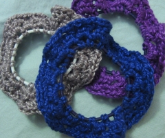 [picture of grannyesque scrunchie variation]